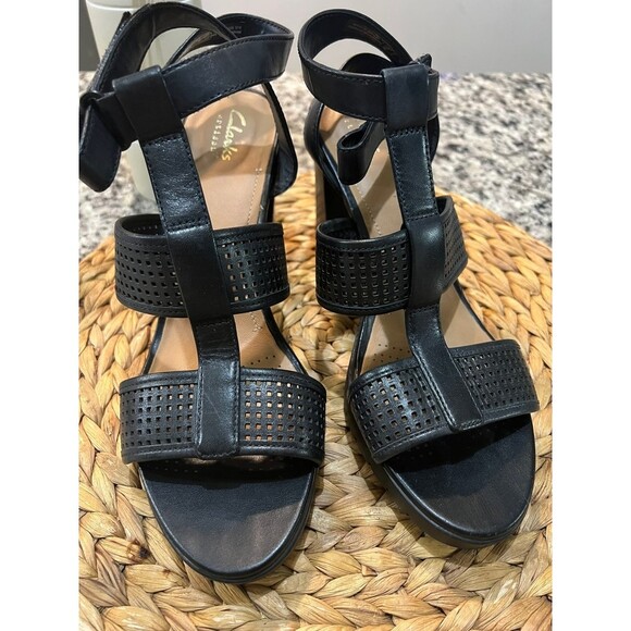 Clarks Pastina Castle Sandals Heels size 9M - Picture 7 of 8